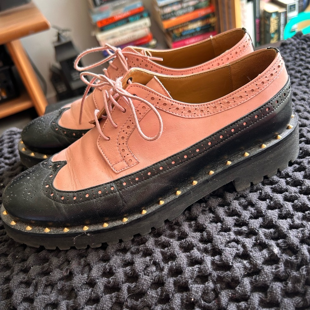 Pink and Black lace up Hoyden shoes. W 7.5/37